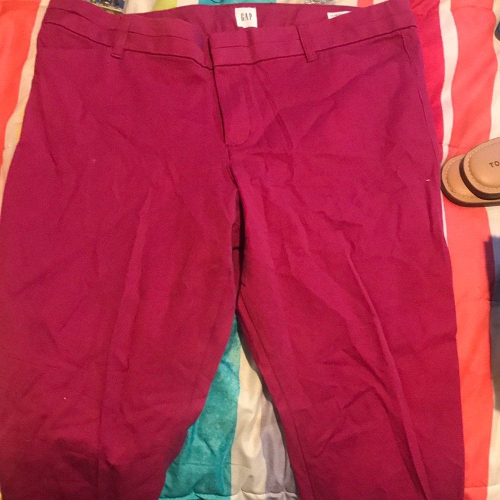 Magenta ankle cropped jeans